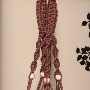 Macrame plant hanger